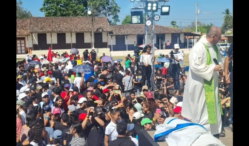 Participación de lo jóvenes en el encuentro. 