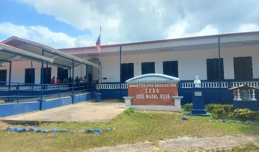 Vista del plantel educativo. 