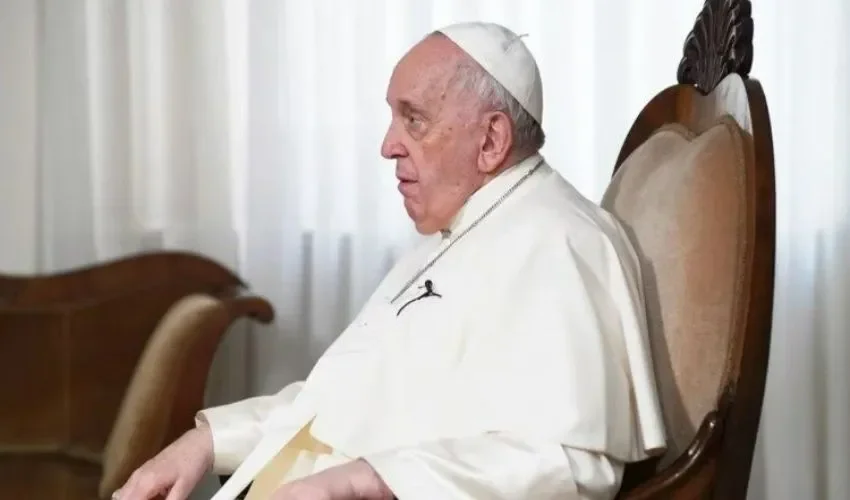 Vista de una actividad con el papa Francisco. 