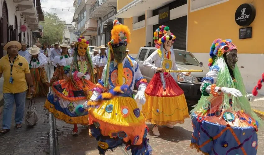 Los diablicos durante su presentación. 