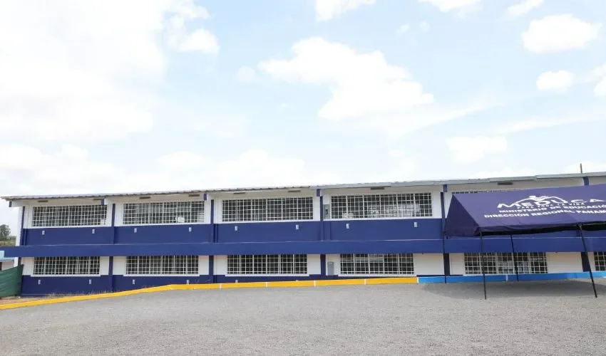 Vista de las mejoras al plantel educativo. 