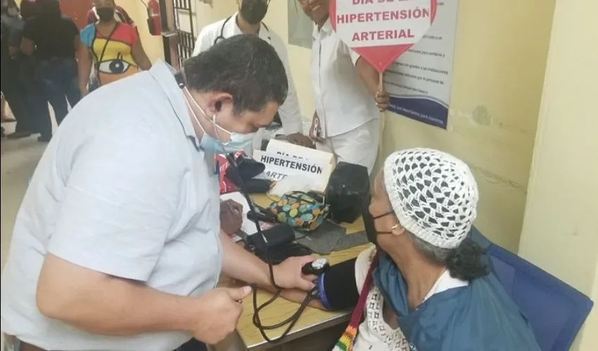 Atención primaria a pacientes. 