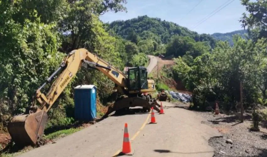 La área se encuentra en reparación. 