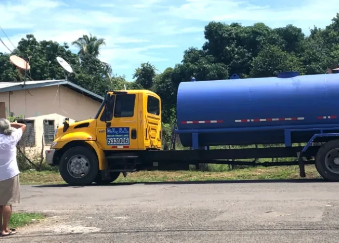  ¡Hay indignación! En Parita no aguantan más, exigen mejoras al sistema de agua potable  