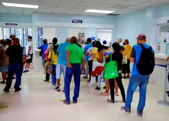  Policlínica de La Chorrera, sin espacio para más pacientes asegurados 