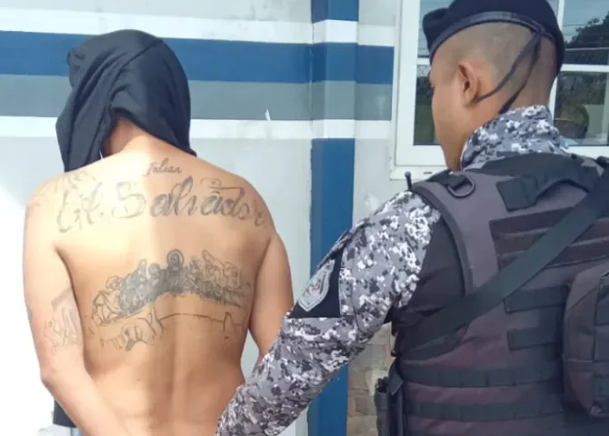  Detienen a hombre presuntamente perteneciente a la pandilla 'Mara Salvatrucha' (MS-13)  