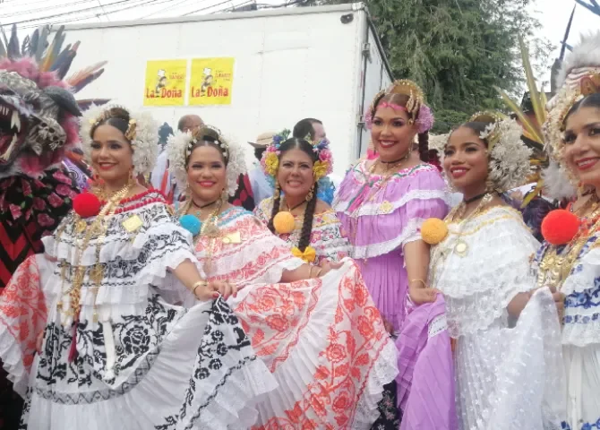  Piden mantener el Desfile de las Mil Polleras en Las Tablas  