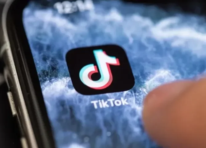  TikTok.  